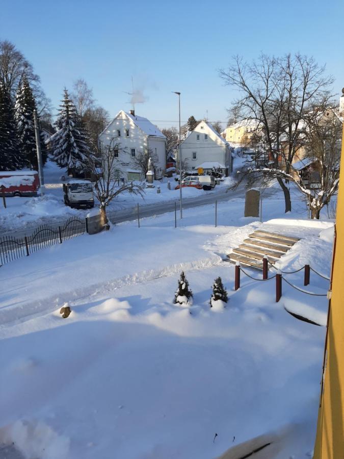 Apartmány-Zámecký Restaurant Jindrichovice Exteriér fotografie
